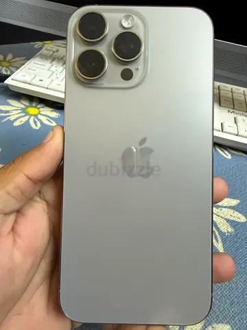 iPhone 16 pro max 256 GB natural titanium