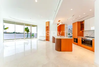 Royal Atlantis View | Private Beach | Vacant