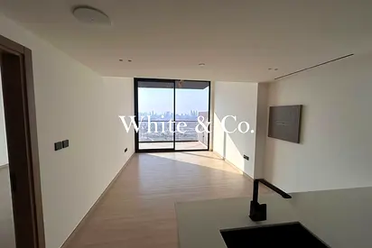 VACANT NOW | CLOSE TO EXIT | COSY LAYOUT