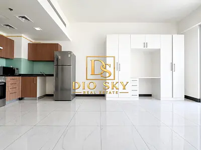 Spacious | Near to Circle Mall | Chiller Free