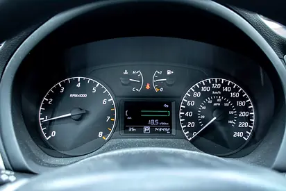 2014 Nissan SENTRA — миниатюра 14