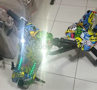 Urgent :: 3wheel Electric Drift Scooter- battery powered,  LED light and adjustable frame. 360 spin.