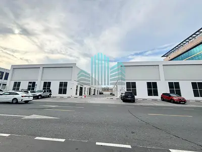 BRAND NEW FOR CREATIVE BUSINESS ONLY | MIDDLE SHOWROOM | 60 KW POWER | MORE OPTIONS AVAILABLE