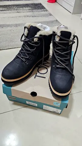 Toms Black Fur-Lined Ankle Boots - brand new