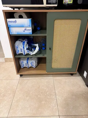 Storage cabinet