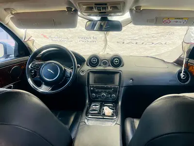 2014 Jaguar XJ — фото 8