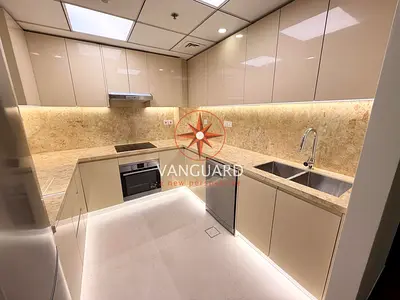 FULLY RENOVATED | HIGH FLOOR | MARINA VIEW | BRAND NEW MODERN KITCHEN AND APPLIANCES