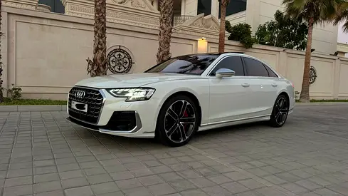 Audi S8 V8 5.2 FSI quattro Exclusive Line uder warranty & free service package,Immaculate Condition