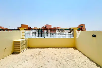 Prime Location | Mortgageable | Single Row