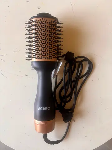 Agaro Hot Air Brush Hair Styler - Used only one in excellent condition with box