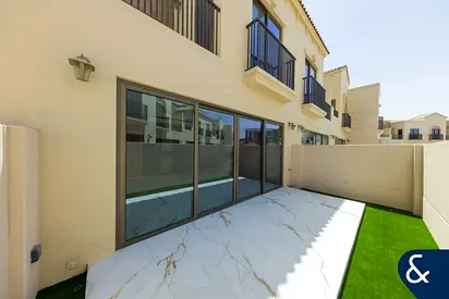 Exclusive | Landscaped | Internal View