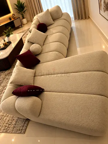 L shaped Modern Curved Beige 3-Seater Sofa — Comfortable Plush Design