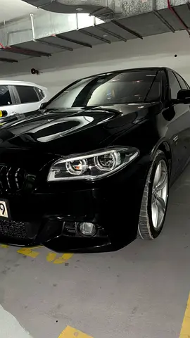 2015 BMW 5 Series 528i GCC Specs in Excellent Condition