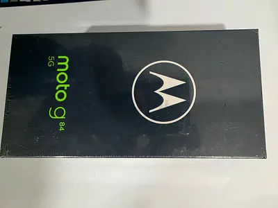 Motorola G84 box piece sealed