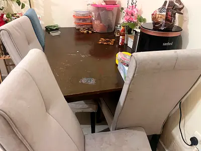 Dining Table with 4 chairs