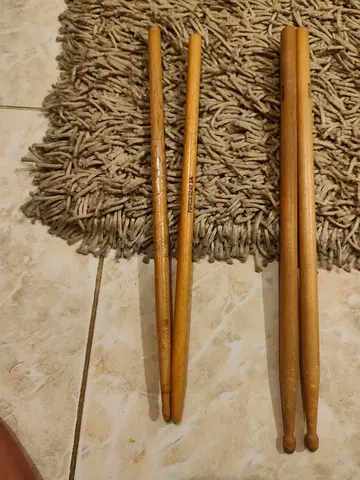 Drum sticks pair