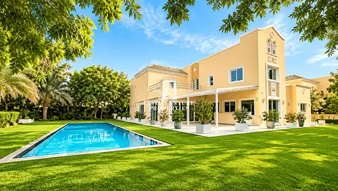 VACANT | UPGRADED VILLA | LARGE PLOT | PRIVATE POOL