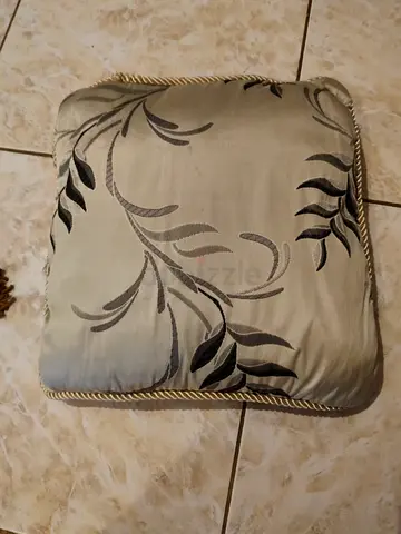 Cushion pillows for sofa