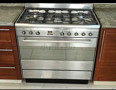Smeg Top Gas oven Electric cooker 90 by 60cm Latest model