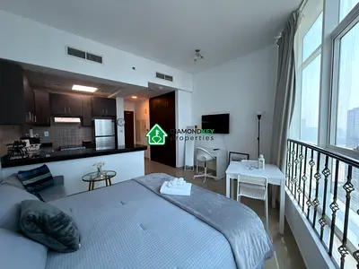 Fully Furnished| Built-in Cabinet| High Floor|