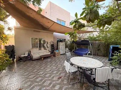 SINGLE ROW CORNER 4BR VILLA SPACIOUS