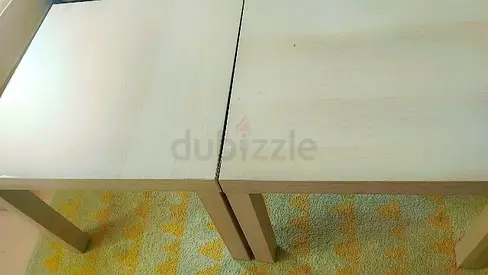 Light wood extendable dining table - good condition
