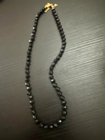 Black faceted bead necklace - vintage style