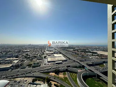 Spacious 1BR | Spacious Layout | Unfurnished |