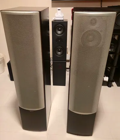 Infinity beta 50 tower sprakers