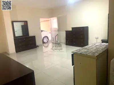 استديو واسع ومميز للإيجار الشهري ، مناسب للأفراد أو الأزواج الباحثين عن السكن العملي والراحة،
