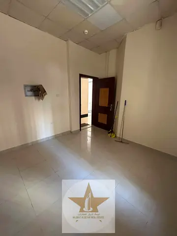 مطبخ منفصل واستقرار تام! | استوديو واسع بمطبخ منفصل في موقع مميز بالنباعة بـ 16 ألف درهم حصرياً على 4 دفعات 🍳✨  ابحث عن الراحة والخصوصية في قلب مدينة