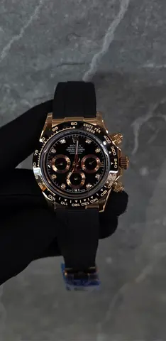 Rolex Daytona style men's chronograph watch with black dial and rubber strap