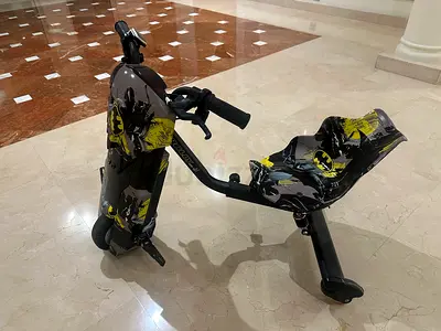 Rally Bat-themed 3-Wheel Drift Trike/ Electric Scooter for Kids - Good Condition