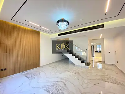 Upgraded | Near To Circle Mall | Spacious Vila