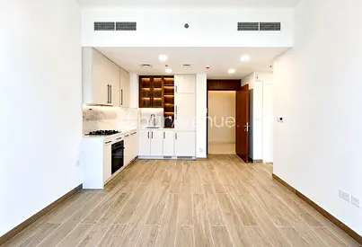 Vacant | Modern | Community View