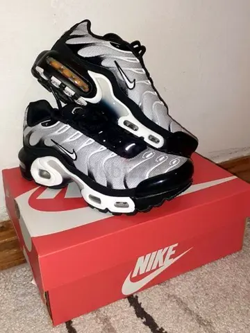 Nike shoes all sizes avaliable