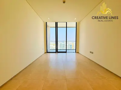 BRAND NEW//MODREN LIVING//LUXURY APARTMENT//READY TO MOVE//PRIME LOCATION