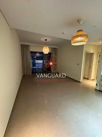 FULLY RENOVATED | HIGH FLOOR | MARINA VIEW | BRAND NEW MODERN KITCHEN AND APPLIANCES