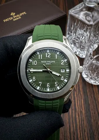 Patek Philippe Aquanaut Green Dial with Green Rubber Strap – Men's Watch