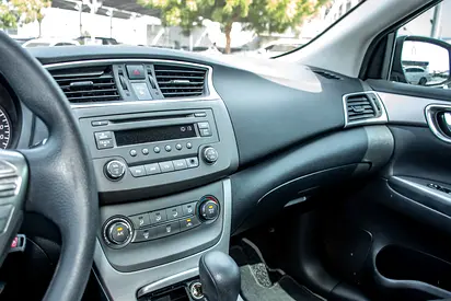 2014 Nissan SENTRA — миниатюра 12