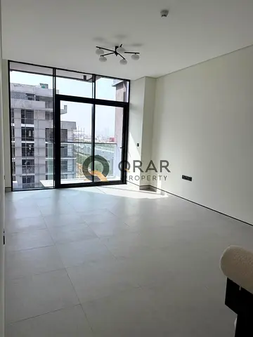 vacant | Modern Living| Premium| 4 cheques