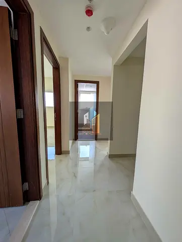2BHK VERY BIG APARTMENT GOOD LOCATION//BRAND NEW TOWER/WITH PARKING/BIG BALCONY CENTRAL AC//RENT ONLY 44K