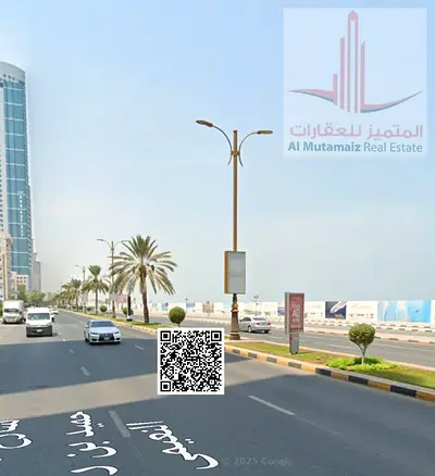 أرض فندقية للبيع في النخيل عجمان من المالك مباشرة، زاوية شارعين، أول نمرة من الكورنيش، مساحة 3500 قدم، تصريح أرضي + 6 طوابق، موقع استثماري مميز
