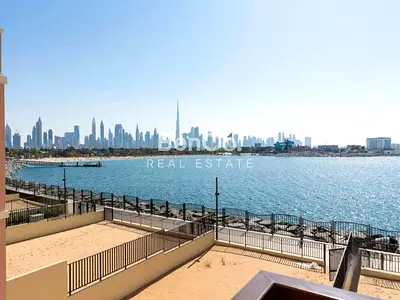 3 Bedrooms | Sea View | Spacious Layout