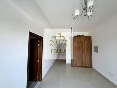 استديو أول ساكن بالياسمين قرية الأميرة مطبخ منفصل خزائن حائط تكييف مركزي وبلكون بسعر 26.950 درهم