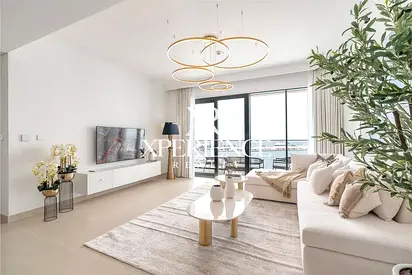 OPTION OF FURNISHED/UNFURNISHED | HIGH FLOOR