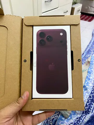 Apple iPhone 18 pro max 256gb burgundy sealed pack