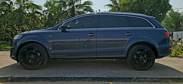 Super Charged Audi Q7 S-Line Quattro Air Suspension GCC Specs Well Maintained Car