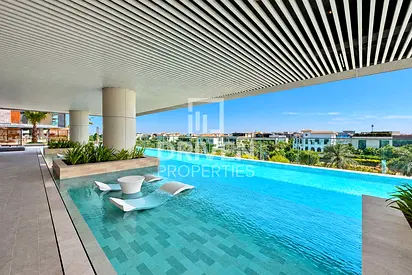 Unobstructed Open Views | Study Room | Mid Floor