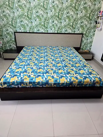king size bed
